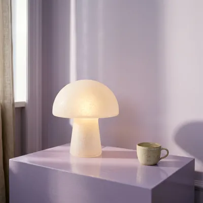 Table lamp, AI-generated product photo